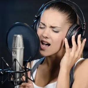 7 Vocal Methods (and Magic Tricks) to Make Your Voice Rule the World.webp